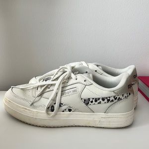 Reebok Royal Foam Lite Size 6.5 Sneakers